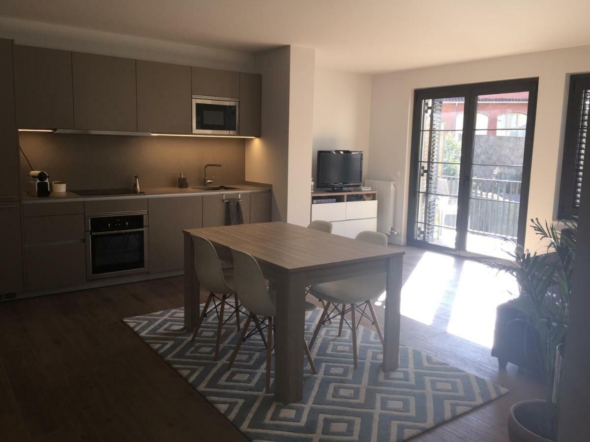 Apartamento Centrico En Olot Εξωτερικό φωτογραφία